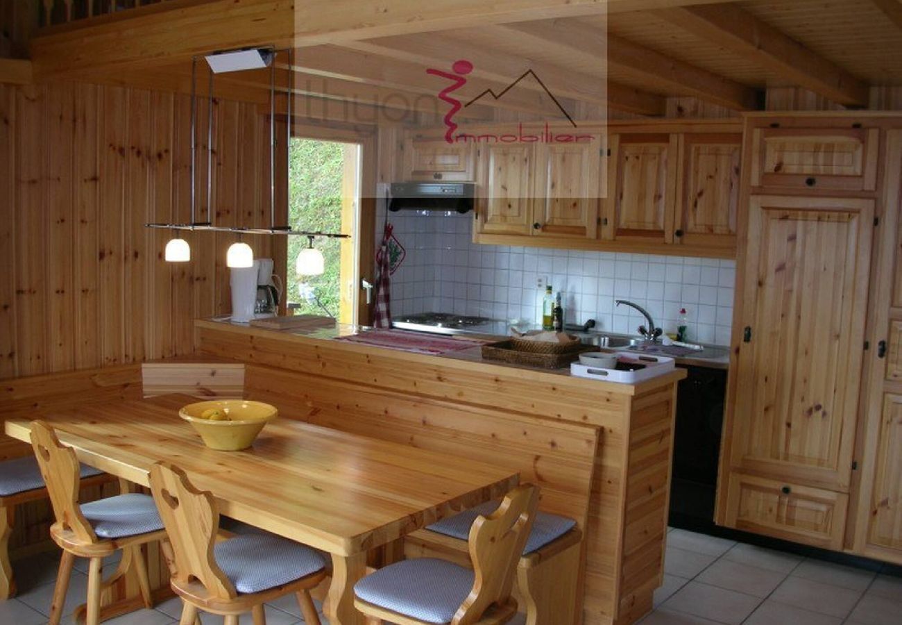 Chalet à Thyon-Les Collons - Chalet Volets Rouges